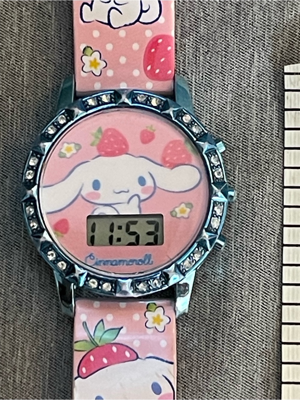Working Sanrio Pink Strawberry Cinnamoroll LCD Flashing Watch Digital 2024